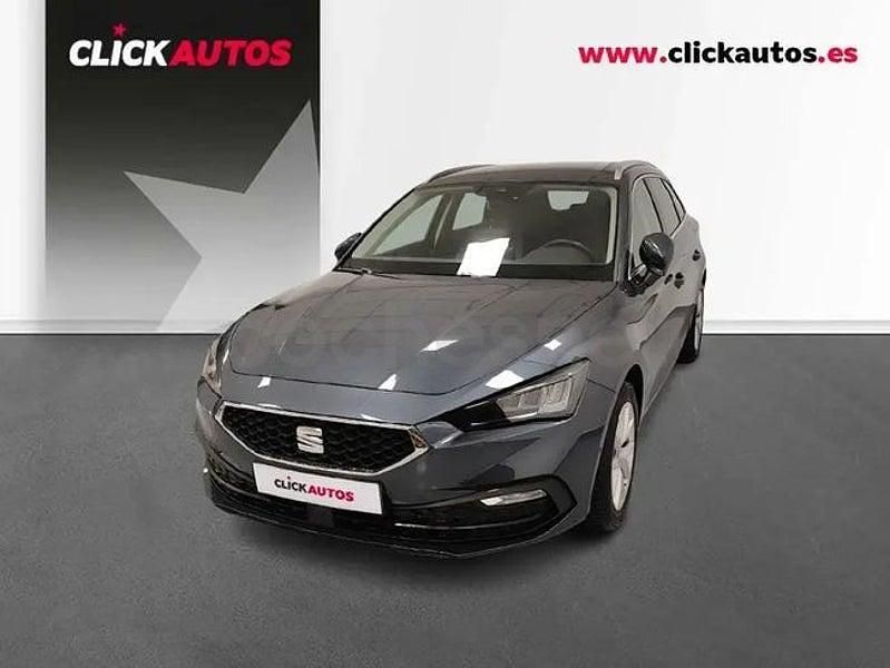Usado Seat Leon Style 116 CV (85 kW) 2025 Gris / plata Familiar