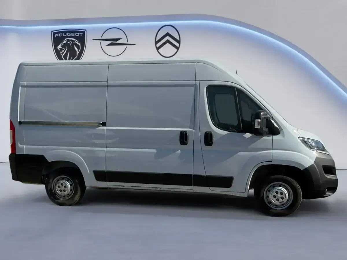 Usado Citroën Jumper 120 CV (88 kW) 2022 Blanco Monovolumen