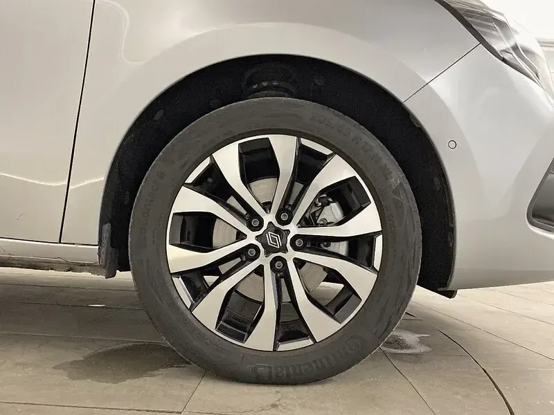 Usado Renault Kangoo Techno 88 kW (120 CV) 2025 Gris Monovolumen