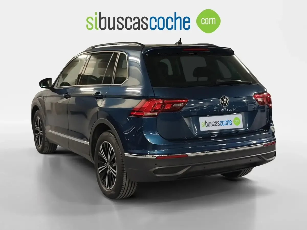 Usado VW Tiguan Life 122 CV (89 kW) 2023 Azul SUV