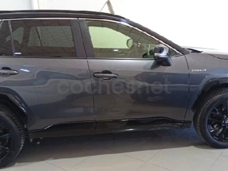 Usado Toyota RAV4 Hybrid Style 218 CV (160 kW) 2022 Blanco SUV
