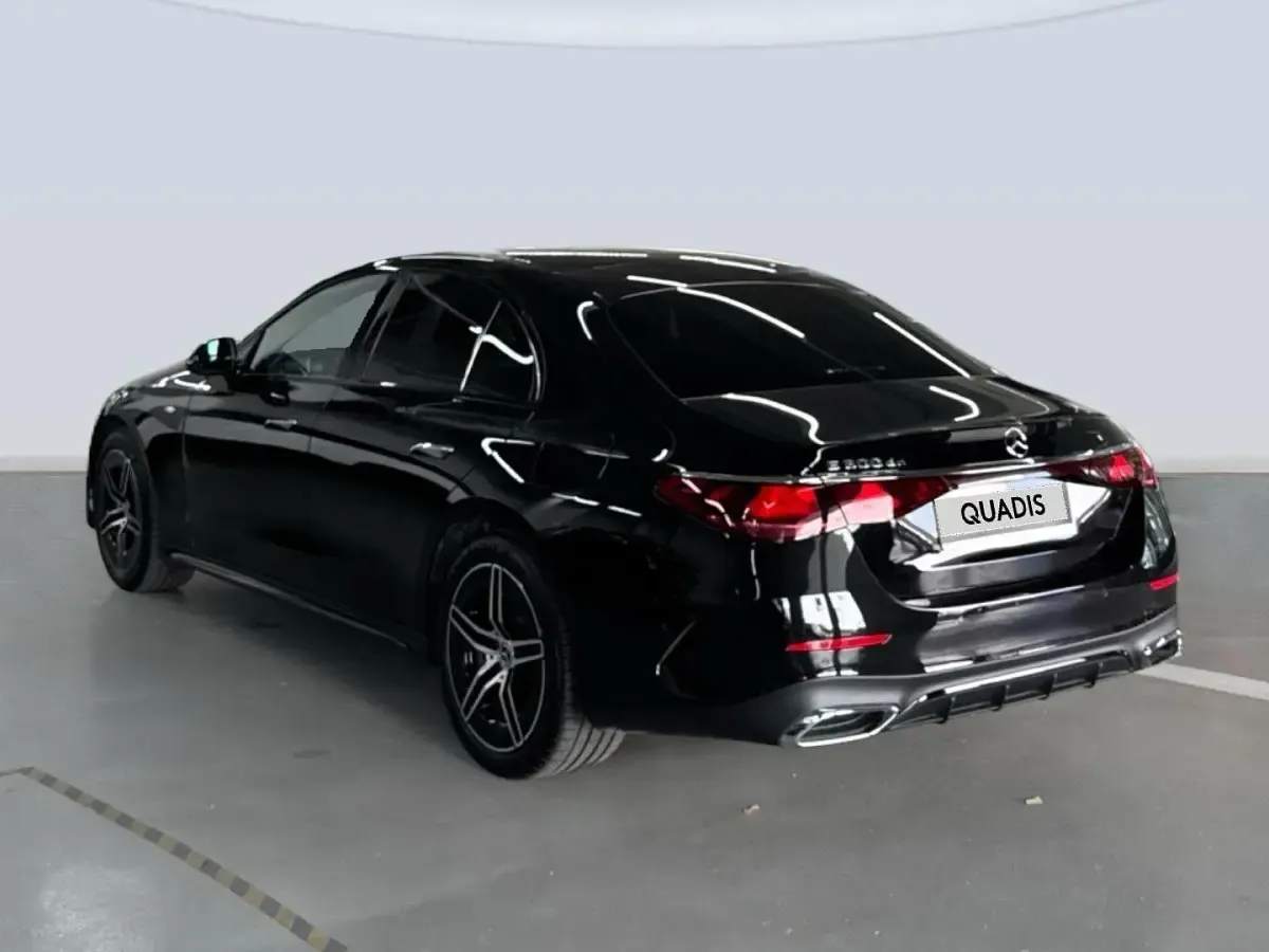 Usado Mercedes E300 313 CV (230 kW) 2025 Negro Berlina