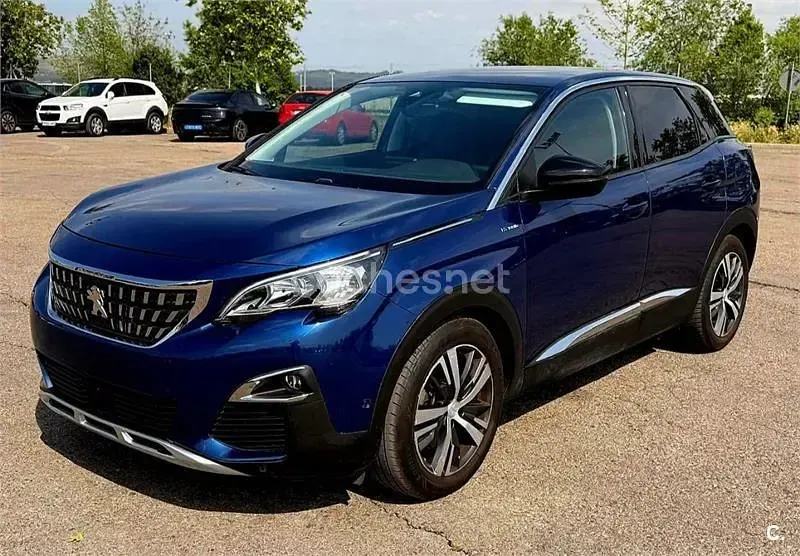 Usado Peugeot 3008 Allure 225 CV (165 kW) 2020 Azul SUV