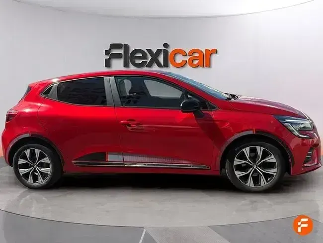 Usado Renault Clio V SE 65 CV (47 kW) 2023 Rojo