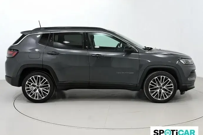 Usado Jeep Compass Limited 130 CV (95 kW) 2022 SUV