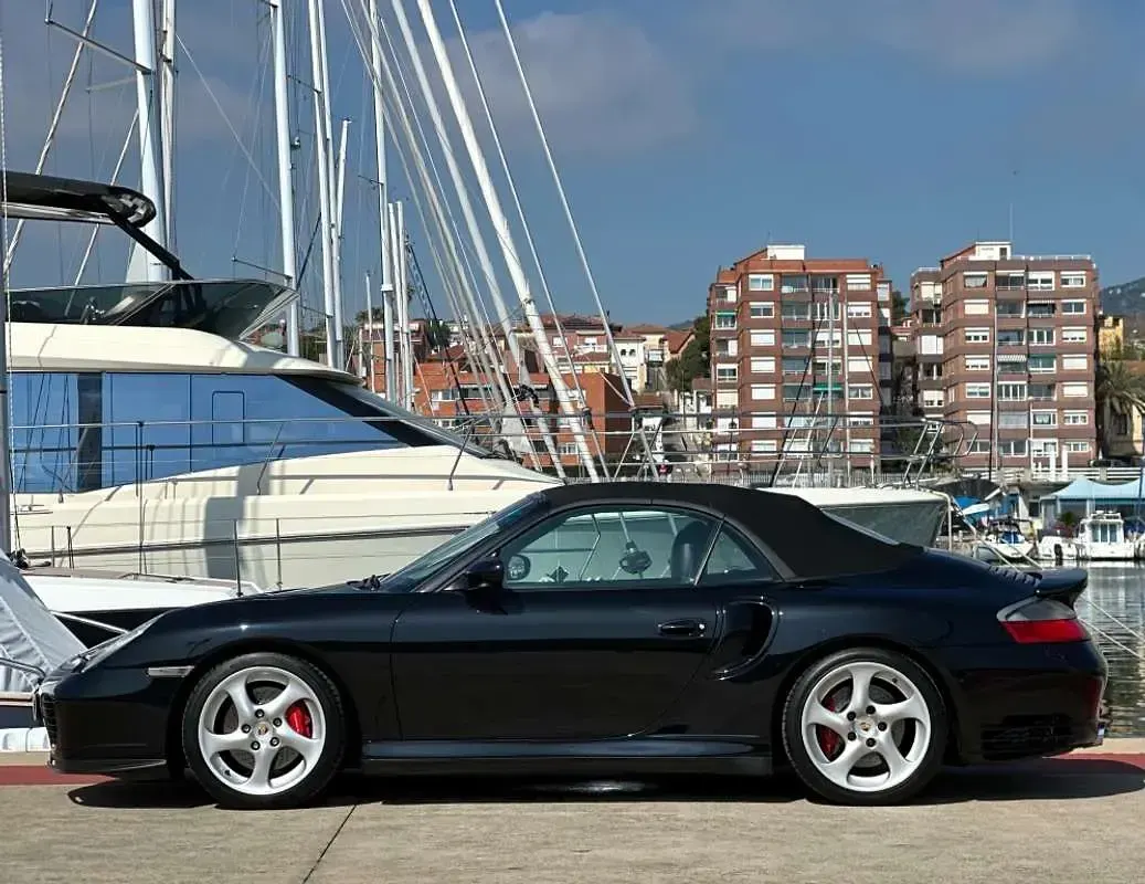 Usado Porsche 911 Turbo 420 CV (308 kW) 2004 Negro Coupe