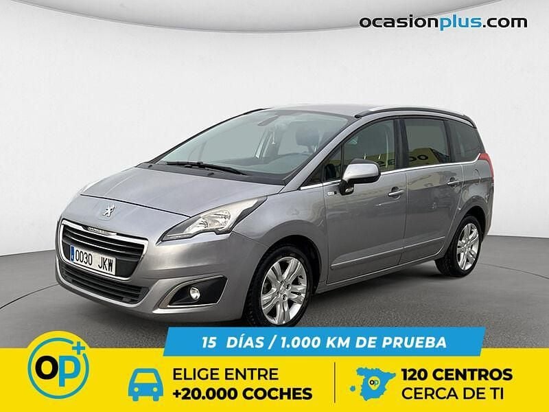 Gris Usado 2015 Peugeot 5008 Style Monovolumen | 10.250 € (Precio justo) - Imagen 1/4