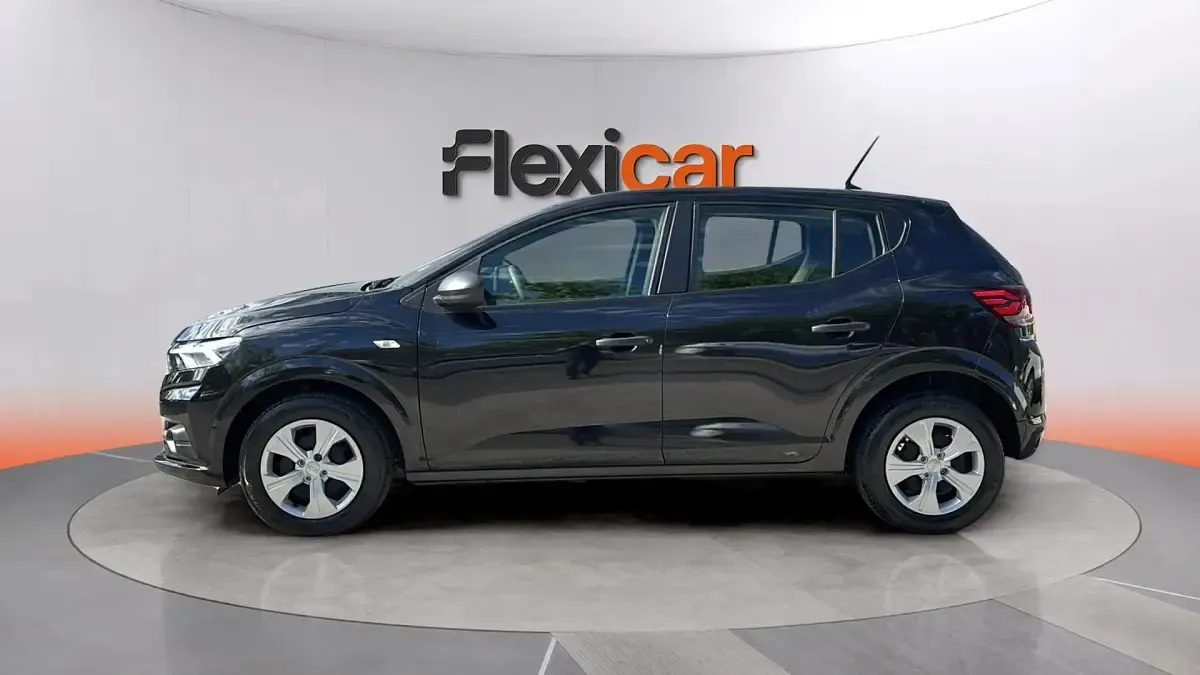 Occasion Dacia Sandero Essentiel 101 PK (74 kW) 2024 Zwart Sedan