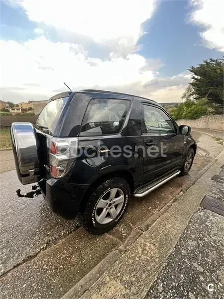 Usado Suzuki Grand Vitara 129 CV (94 kW) 2006 Negro SUV