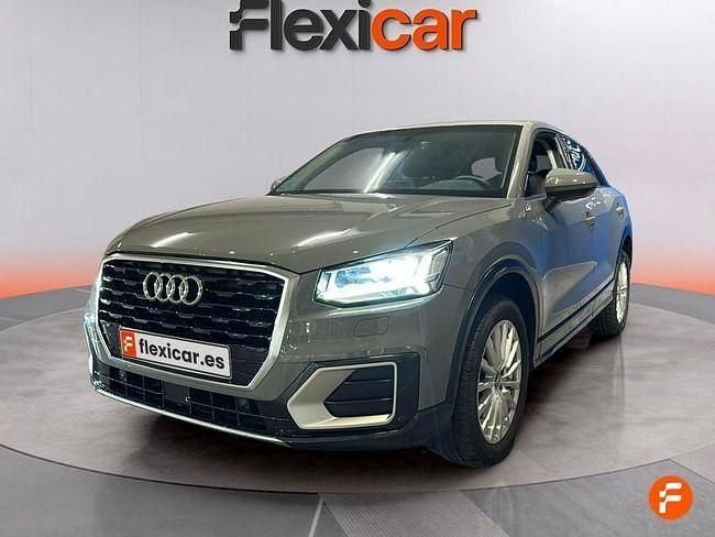 Usado Audi Q2 Design 116 CV (85 kW) 2019 Gris / plata SUV
