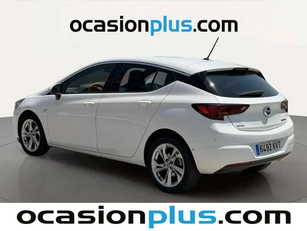 Usado Opel Astra Dynamic 110 CV (80 kW) 2019 Blanco Utilitario
