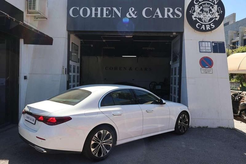 Usado Mercedes E220 197 CV (144 kW) 2024 Blanco Berlina