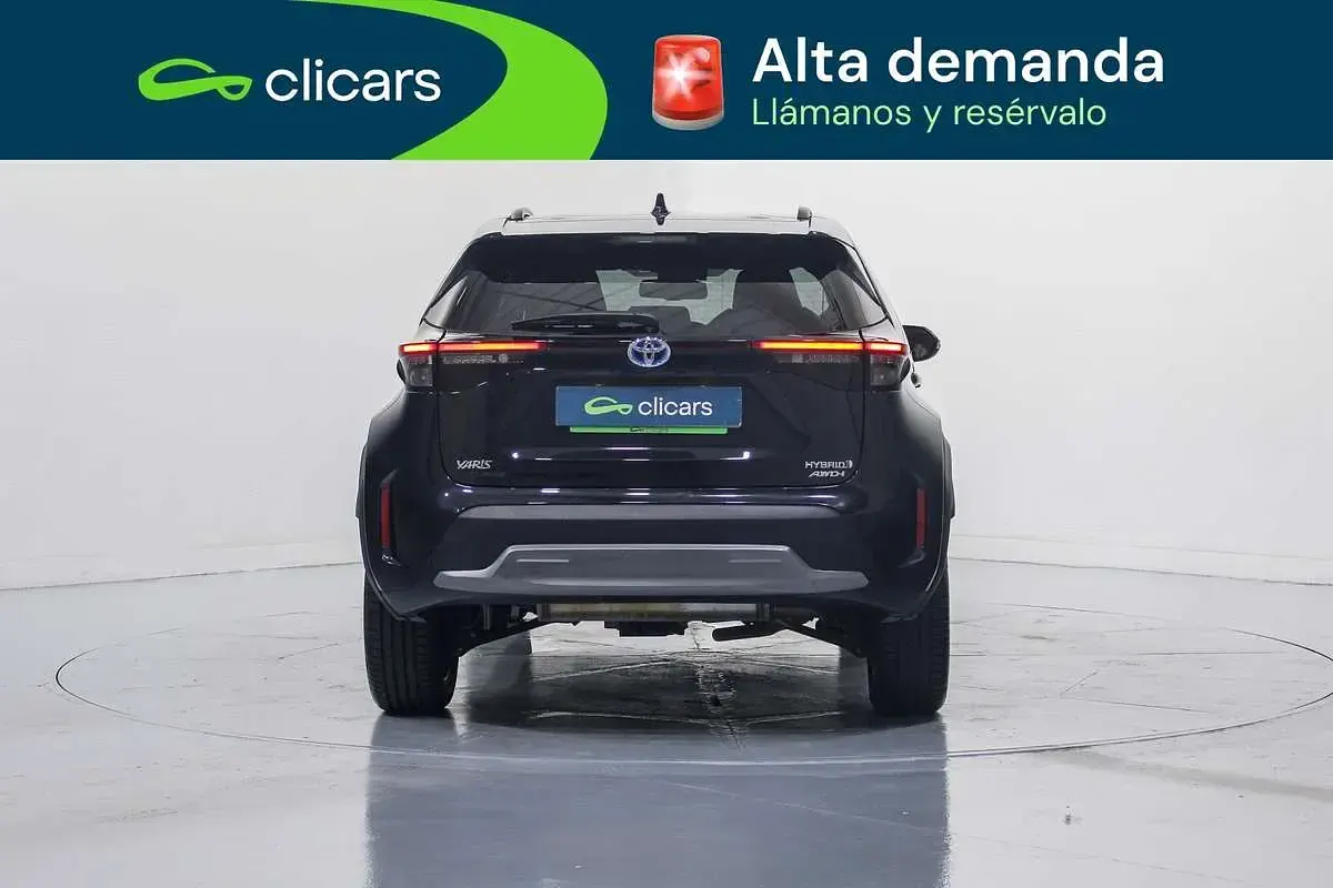 Usado Toyota Yaris Cross 91 CV (66 kW) 2023 Negro SUV