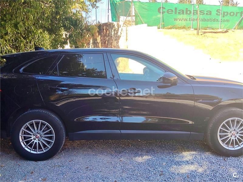 Usado Jaguar F-Pace Pure 180 CV (132 kW) 2017 Negro SUV