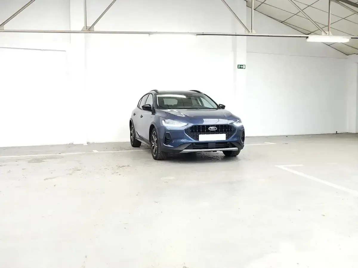 Usado Ford Focus Active 155 CV (114 kW) 2023 Azul Berlina