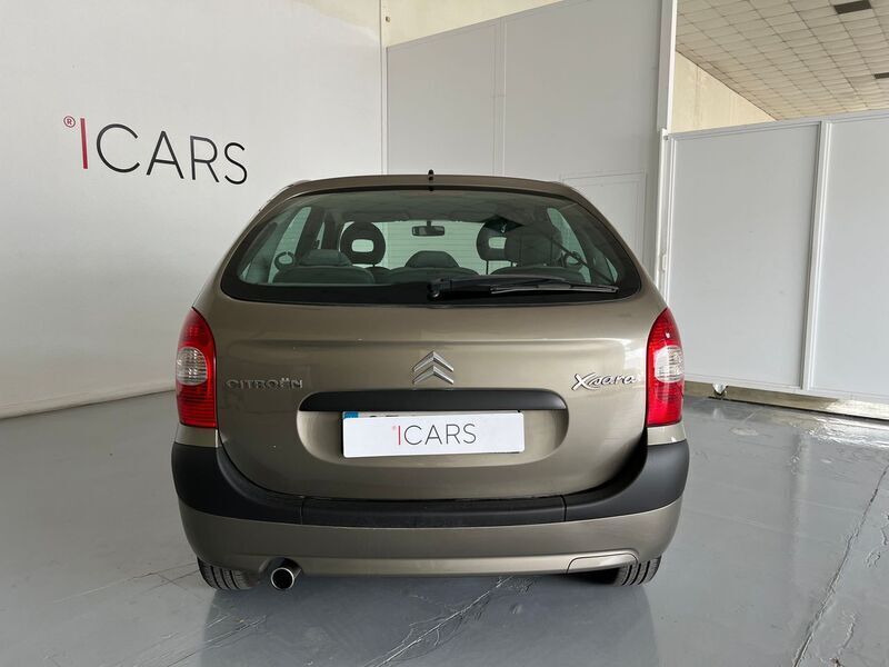 Usado Citroën Xsara Picasso 90 CV (66 kW) 2009 Bronce Monovolumen
