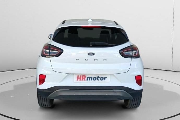 Usado Ford Puma Titanium 125 CV (91 kW) 2022 Negro SUV