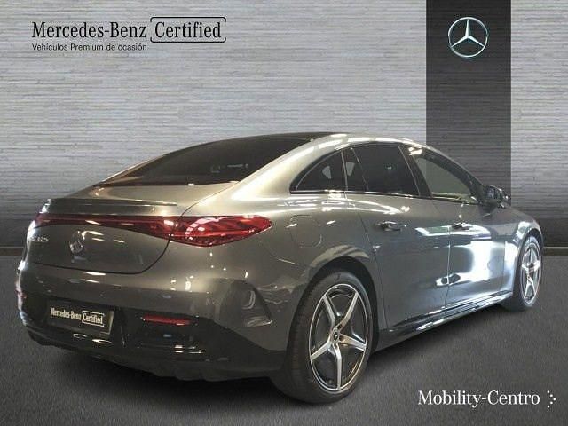 Usado Mercedes EQE350 AMG line 214 kW (292 CV) 2022 Selenitgrey  metallic paint Berlina