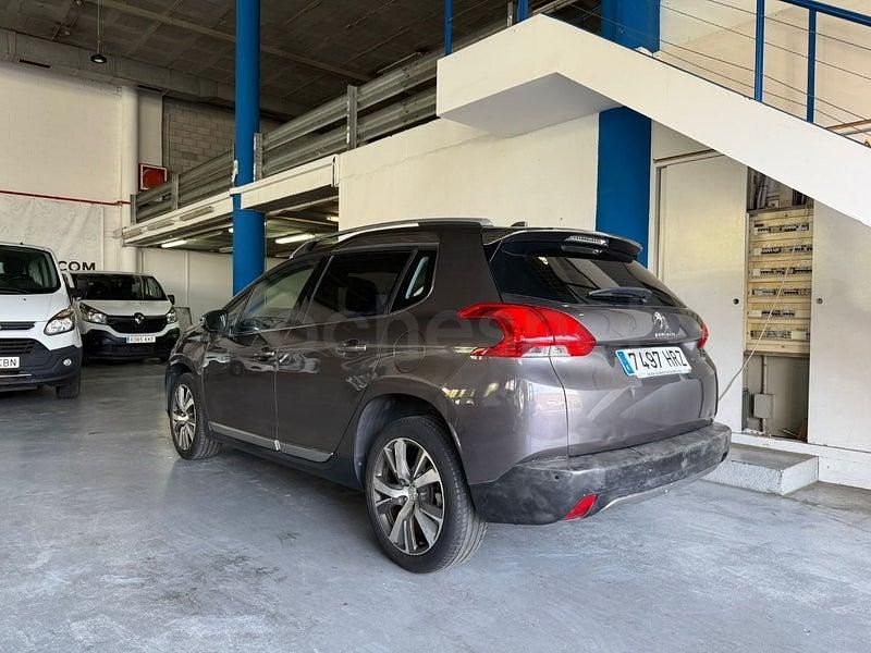 Usado Peugeot 2008 Allure 115 CV (84 kW) 2013 Gris / plata SUV