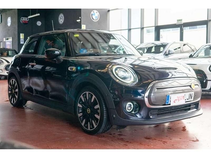 Usado Mini Cooper SE 135 kW (184 CV) 2020 Negro Utilitario