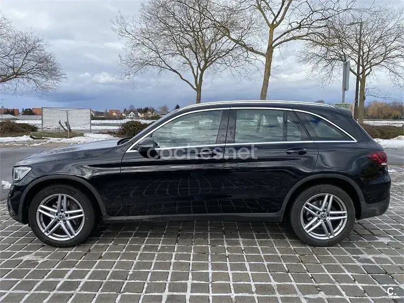 Usado Mercedes GLC300 245 CV (180 kW) 2020 Negro SUV