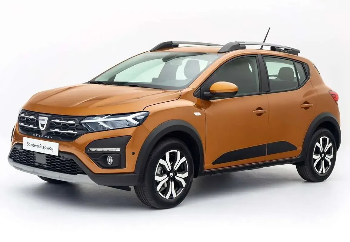 Usado Dacia Sandero Essentiel 101 CV (74 kW) 2021 Rojo Utilitario