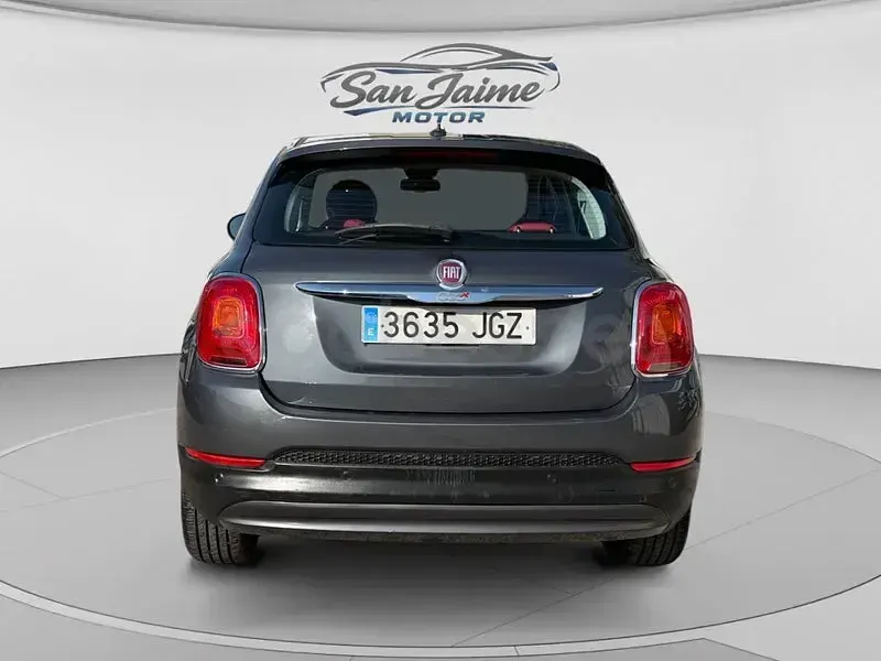 Usado Fiat 500X Lounge 120 CV (88 kW) 2015 Gris / plata SUV