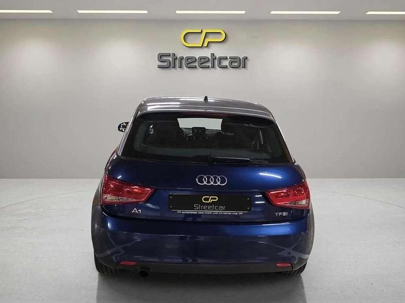 Usado Audi A1 Sportback 86 CV (63 kW) 2014 Azul Utilitario