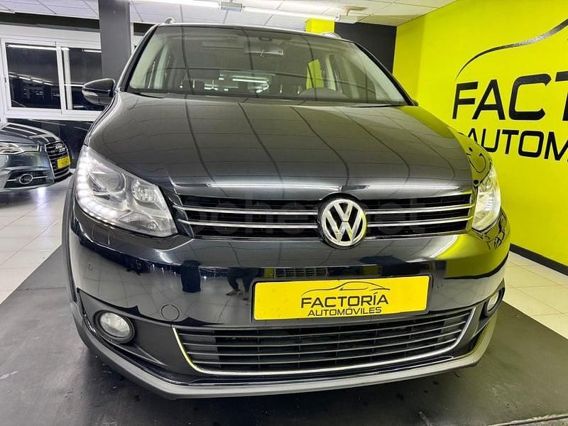 Usado VW Touran Sportline 177 CV (130 kW) 2014 Negro Monovolumen