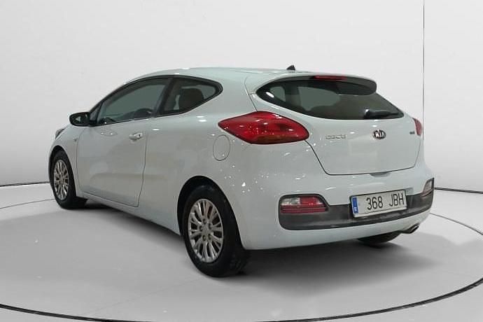 Używany Kia Ceed 110 KM (80 kW) 2014 Hatchback