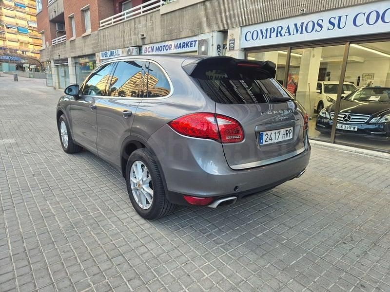 Usado Porsche Cayenne 245 CV (180 kW) 2013 Gris / plata SUV