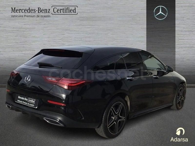 Usado Mercedes CLA250e Shooting Brake AMG line 218 CV (160 kW) 2024 Negro Familiar