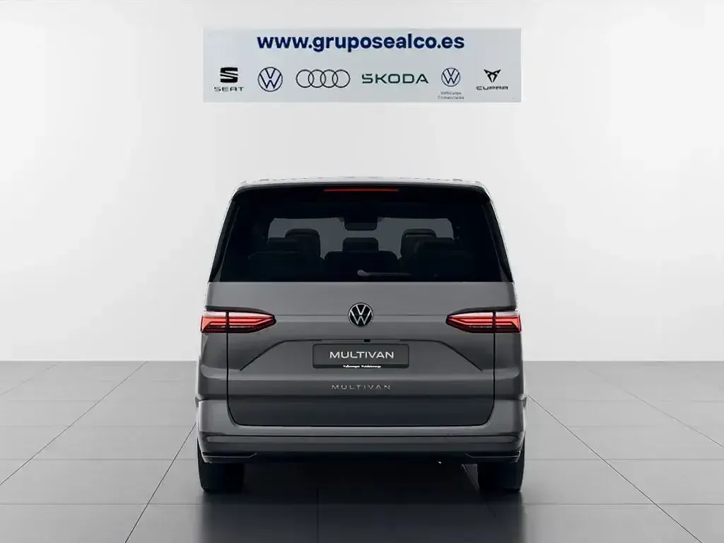Nuevo VW Multivan Life 150 CV (110 kW) 2026 Gris Monovolumen