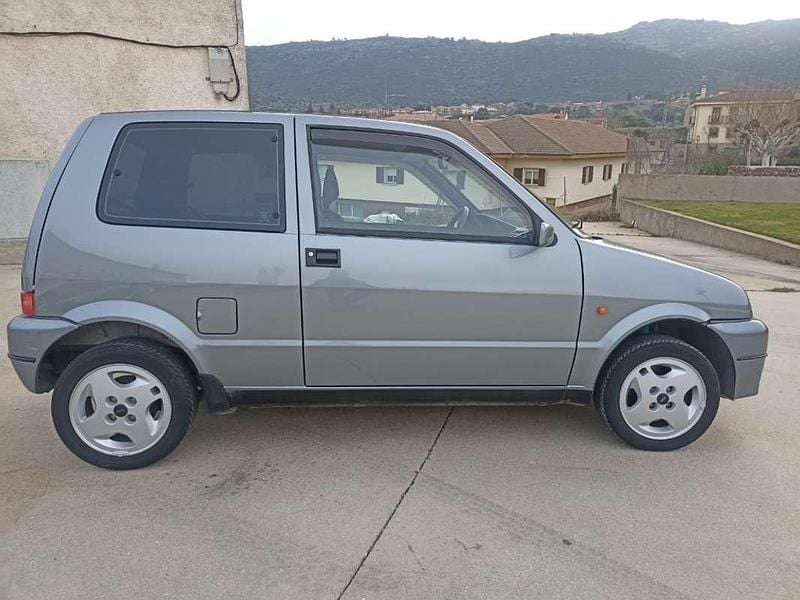 Usado Fiat Cinquecento 55 CV (40 kW) 1996 Gris Utilitario