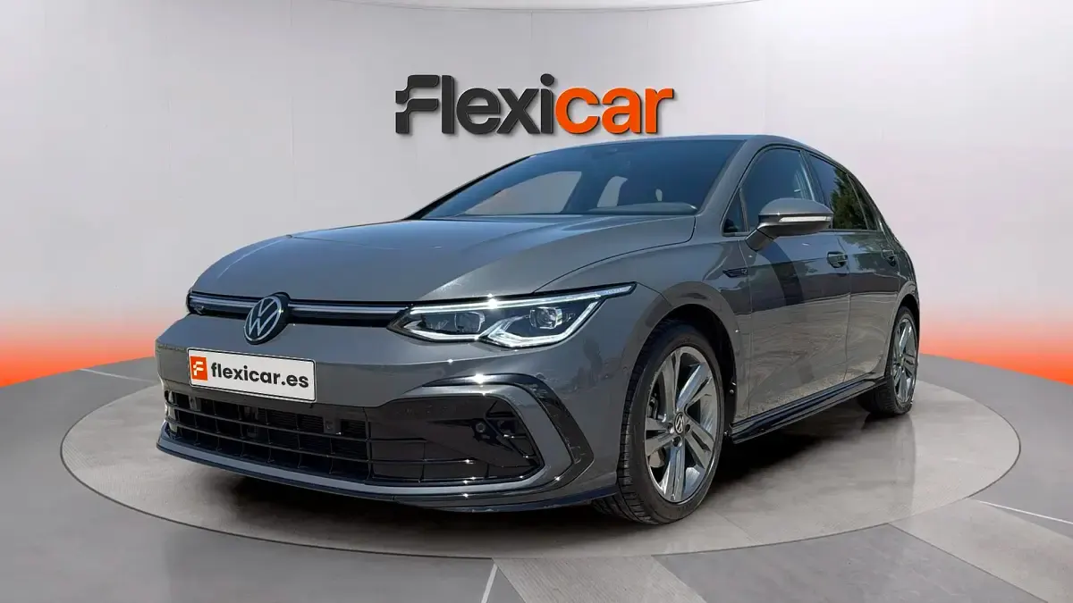 Usado VW Golf VIII R-line 150 CV (110 kW) 2023 Gris Berlina