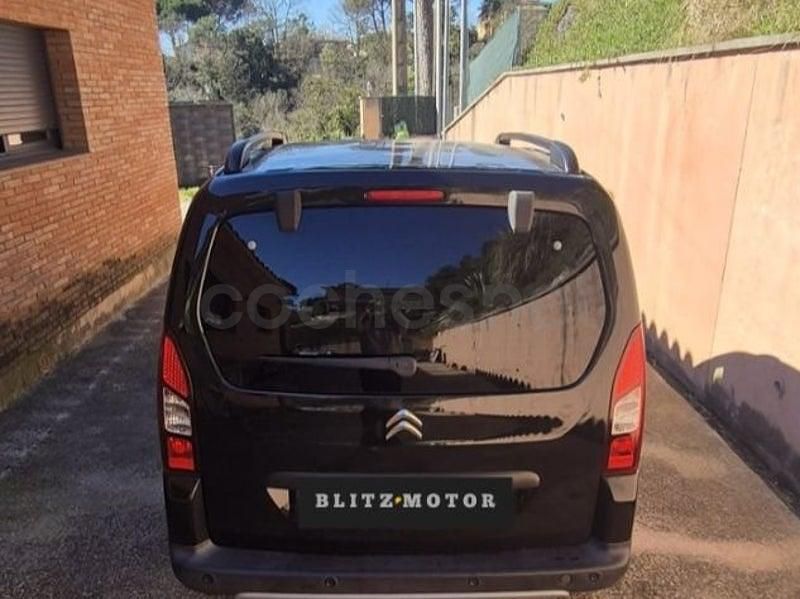 Usado Citroën Berlingo XTR 120 CV (88 kW) 2016 Negro Monovolumen