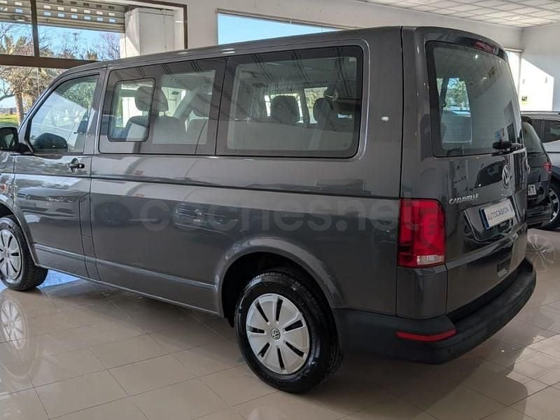 Usado VW Caravelle 110 CV (80 kW) 2021 Gris / plata Monovolumen