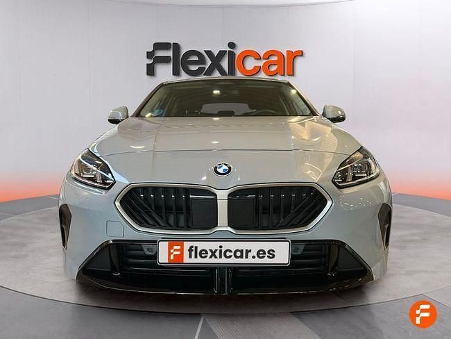 Usado BMW 120 163 CV (119 kW) 2025 Gris Utilitario