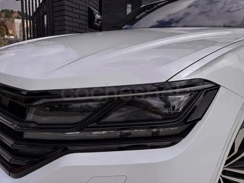 Usado VW Touareg R-line 286 CV (210 kW) 2019 Blanco SUV