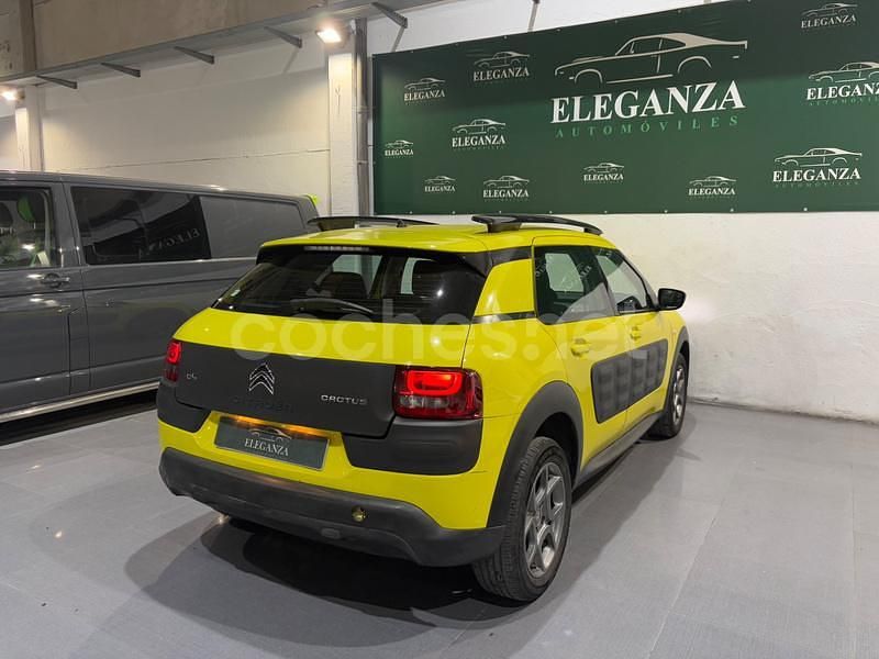 Usado Citroën C4 Feel 82 CV (60 kW) 2015 Verde Berlina