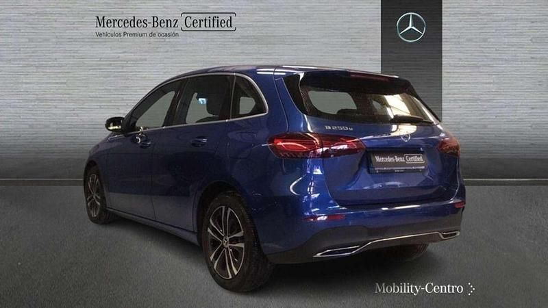 Usado Mercedes B250e 219 CV (161 kW) 2024 Azul Monovolumen