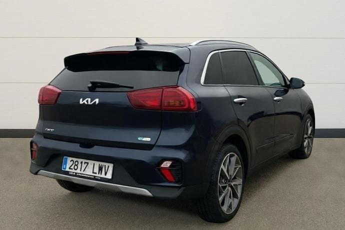 Usado Kia Niro 141 CV (103 kW) 2022 Negro SUV