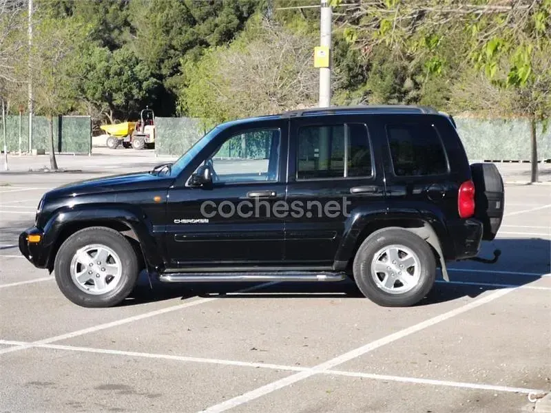 Usado Jeep Cherokee Limited 163 CV (119 kW) 2004 Negro SUV