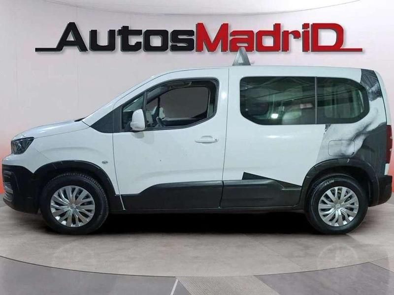 Usado Peugeot Rifter Active 101 CV (74 kW) 2021 Blanco Monovolumen