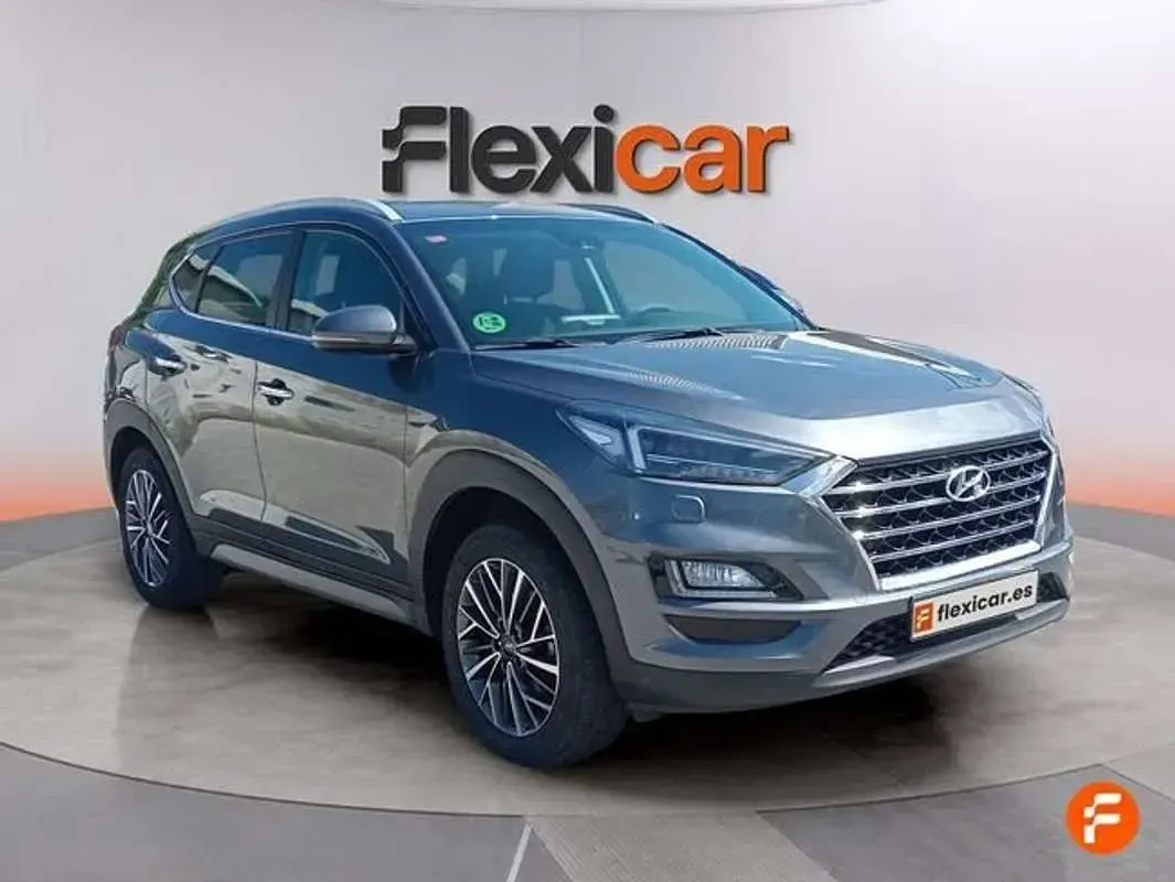Usado Hyundai Tucson 131 CV (96 kW) 2018 Gris SUV