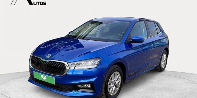 Usado Skoda Fabia Selection 116 CV (85 kW) 2025 Azul Utilitario