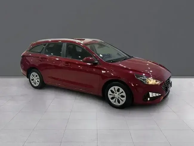 Usado Hyundai i30 119 CV (87 kW) 2022 Rojo