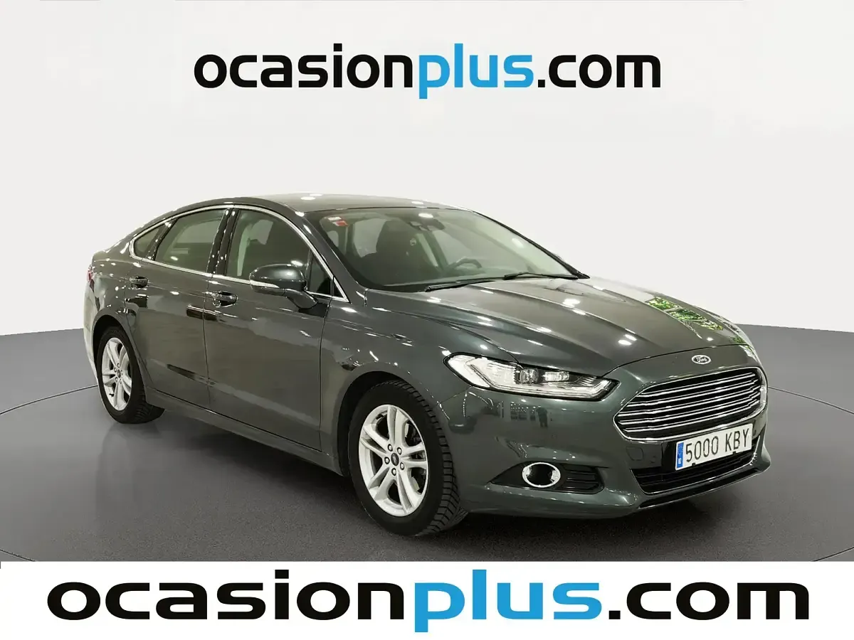 Usado Ford Mondeo Titanium 160 CV (117 kW) 2017 Gris Berlina
