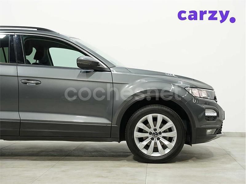 Usado VW T-Roc Advance 150 CV (110 kW) 2021 Gris / plata SUV