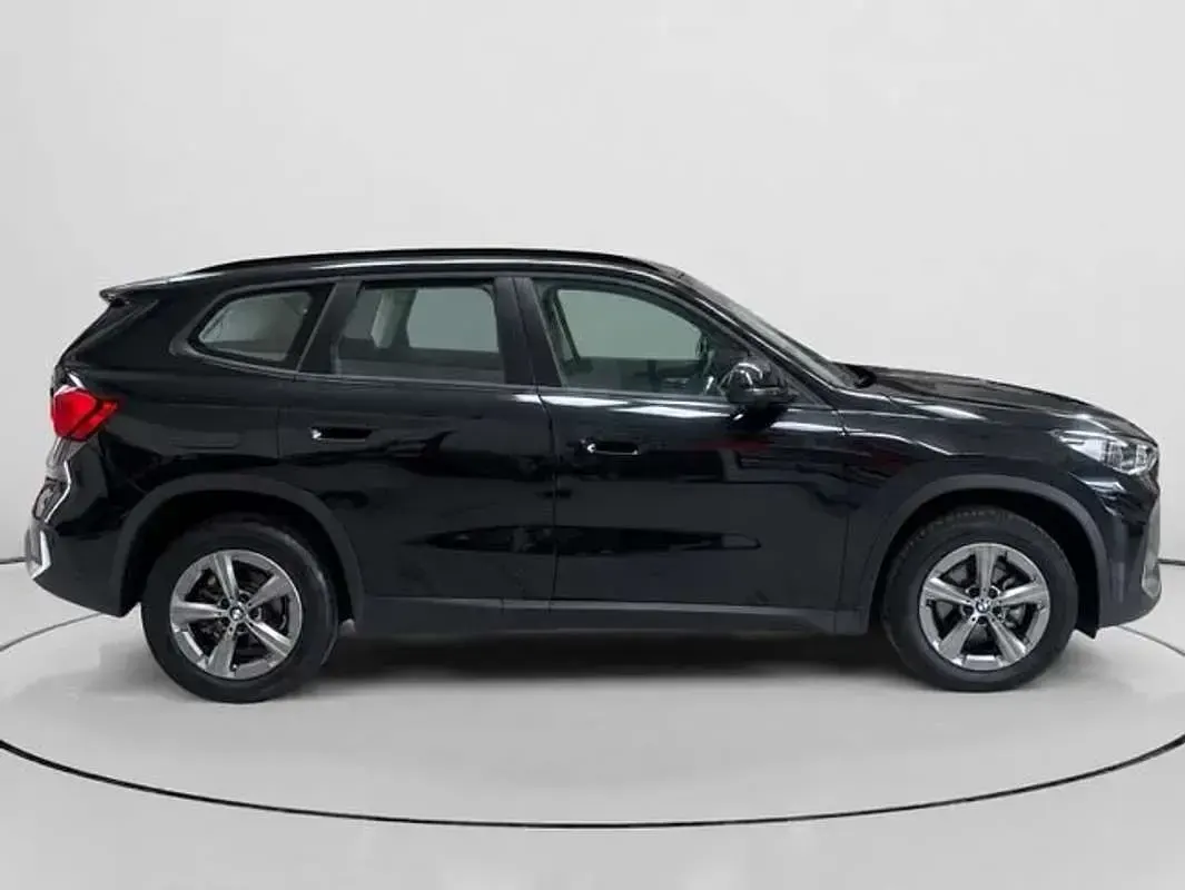 Usado BMW X1 Comfort Edition 150 CV (110 kW) 2023 Negro SUV